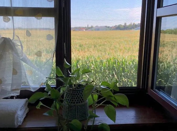 Cascina 'la Giardina' 3* Fossano