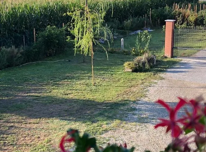 Oda ve Kahvaltı Cascina 'la Giardina' Fossano